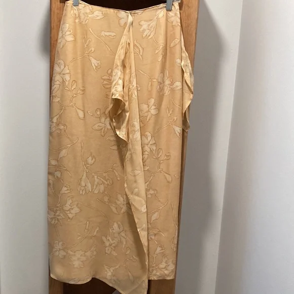 Ann Taylor wrap skirt - Picture 11 of 15